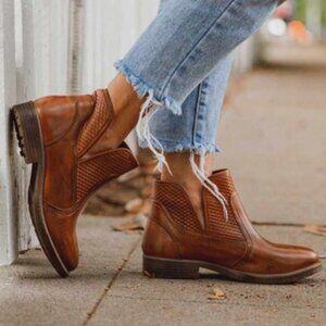 ROAN by Bed Stu - Gossip Brown Leather Boot Textured Ankle Bootie - Size 7